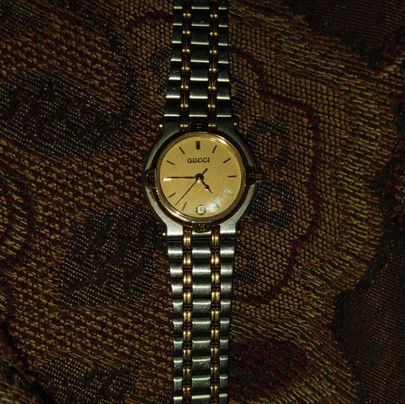 Gucci woman's watch - Picture 2 of 4